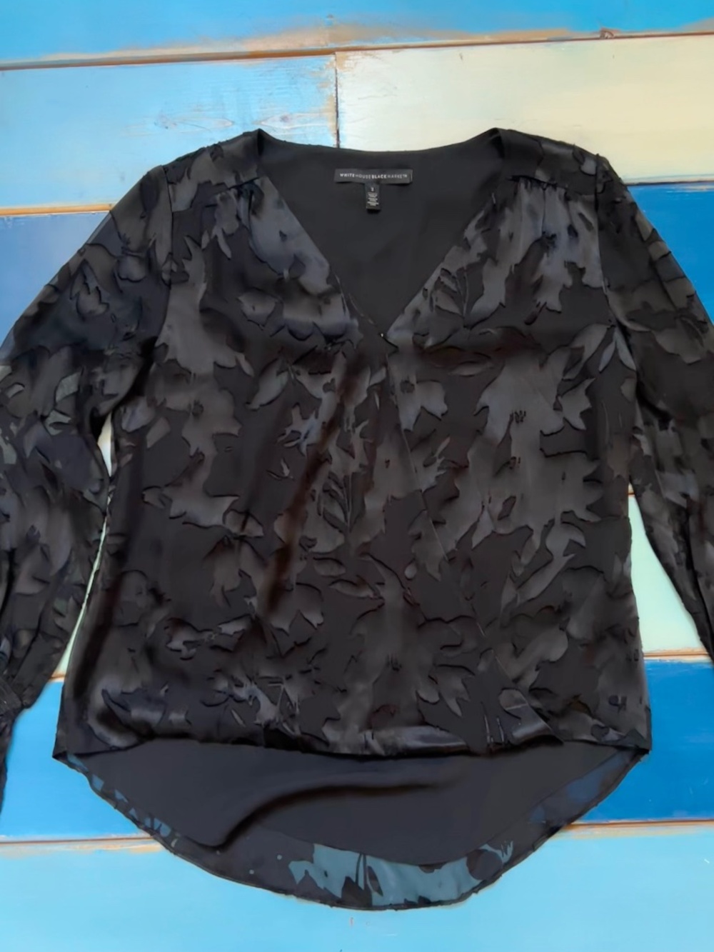 White House Black Market Dévoré Floral V-Neck Blouse Size 2 Black Burnout Velvet